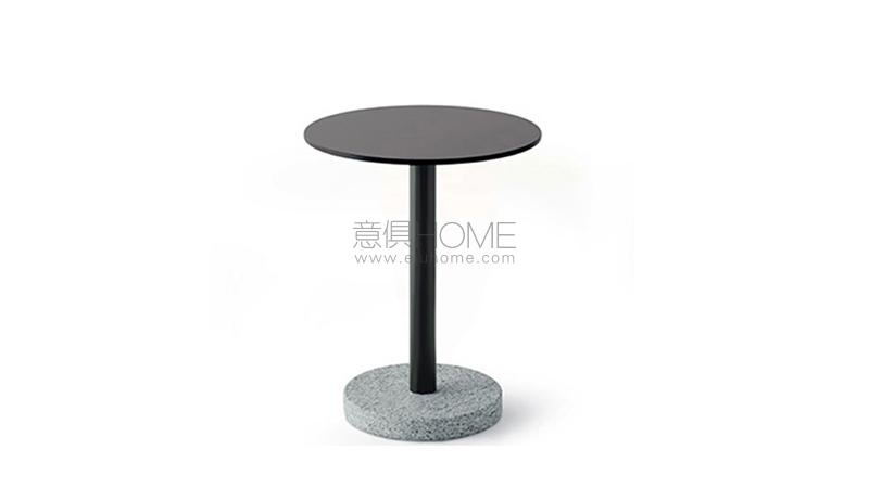 RODABERNARDO 354 side table 角几