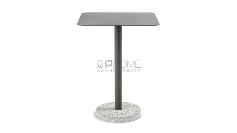 RODABERNARDO 367 side table 角几