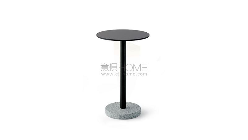 RODABERNARDO 368 side table 角几