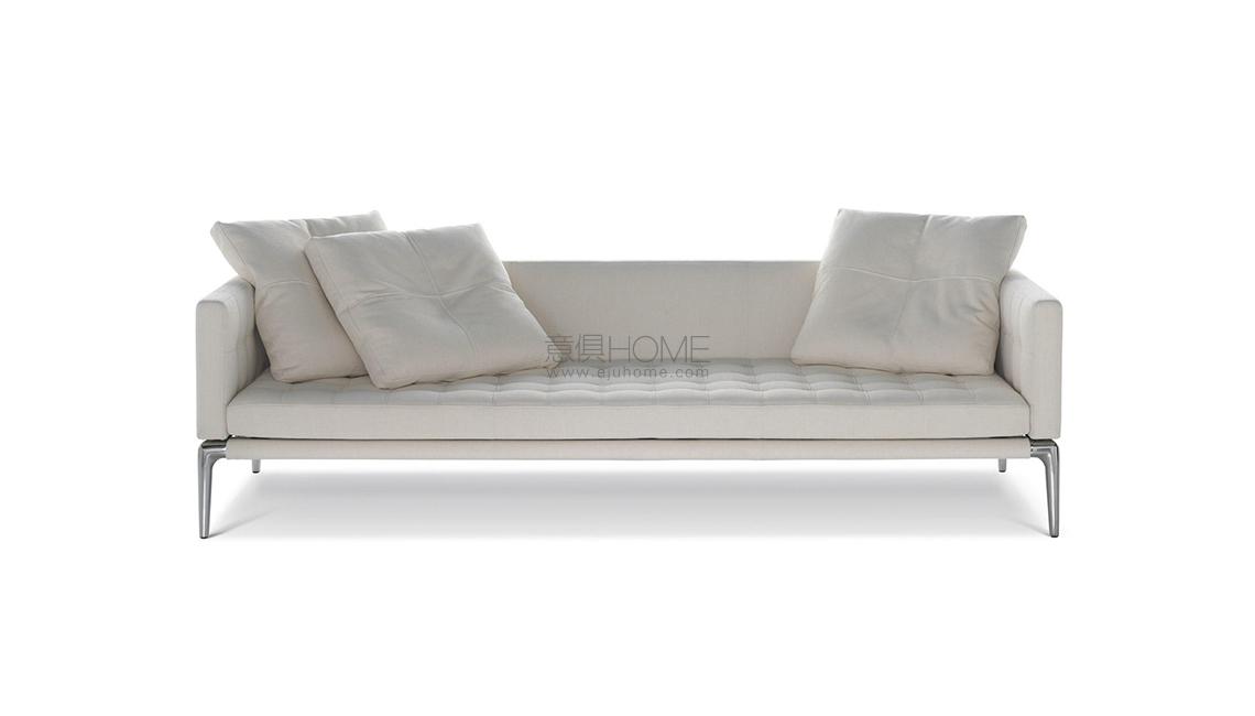 243 VOLAGE 多人沙发