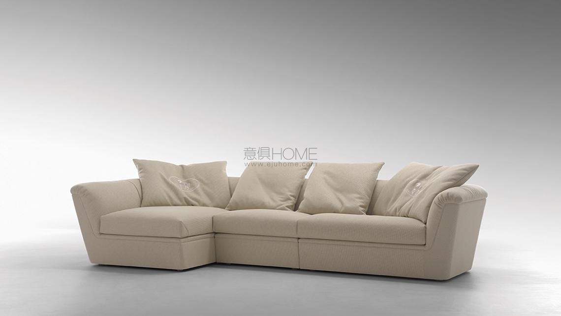 Cocoon Sectional Sofa 沙发