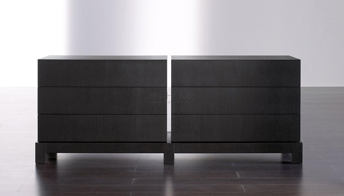 Douglas cassettiere 边柜