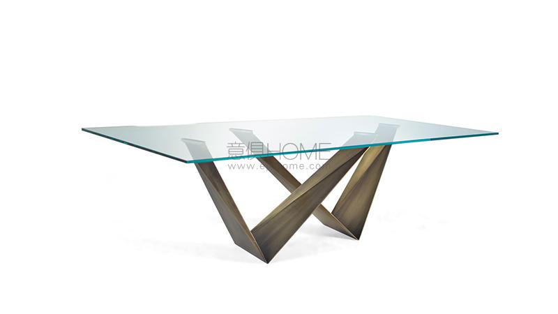 PRISMA STEEL 72 餐桌