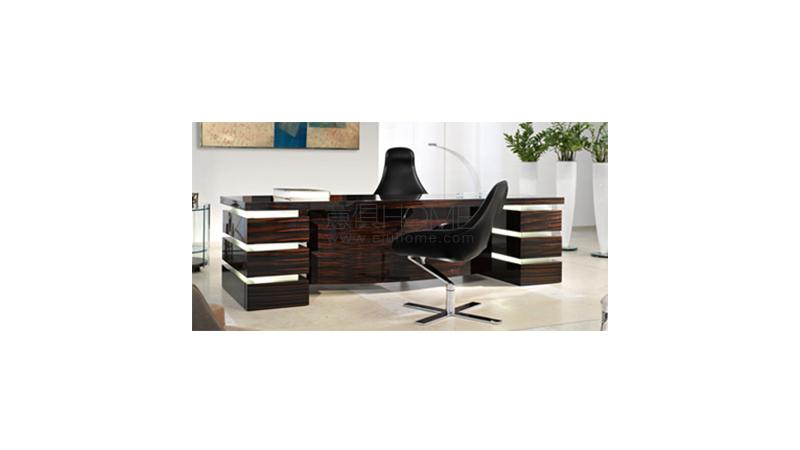 LUCE SCRIVANIA 书桌