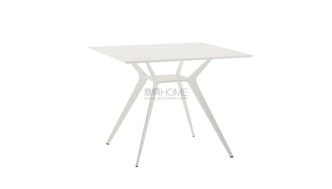 BIPLANE 90X90 - 400_O 户外桌子