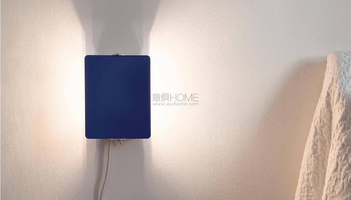 APPLIQUE À VOLET PIVOTANT 壁灯