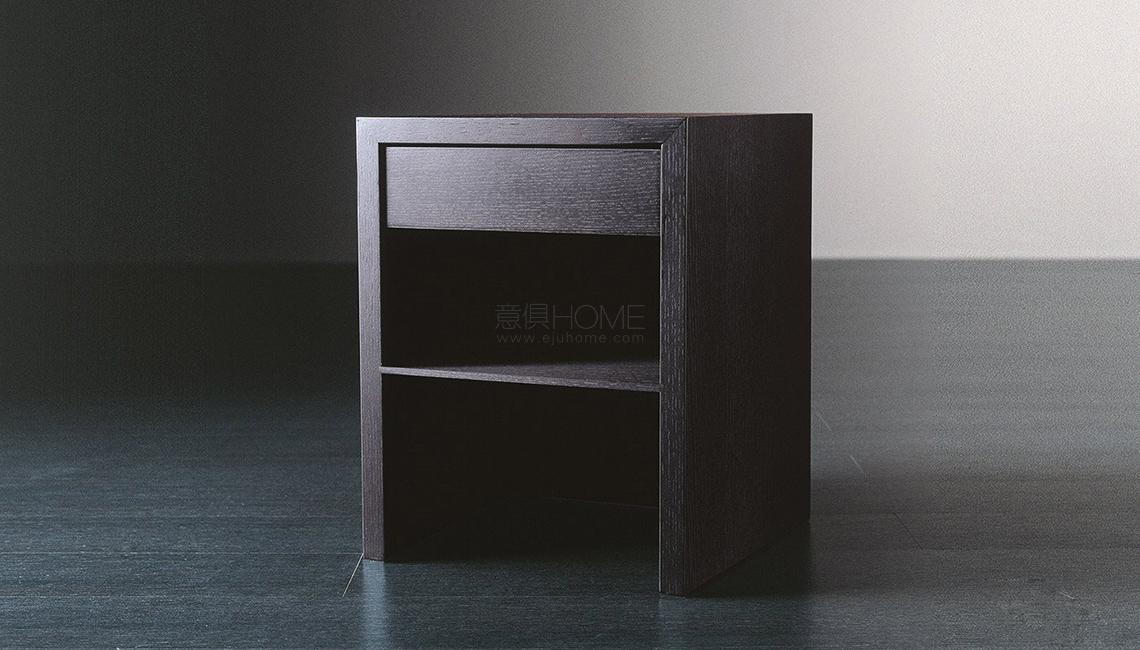 WINTER 床头柜
