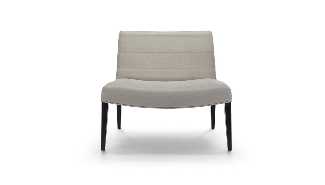 MALERBAPoltroncina con cuciture orizzontali Black & More椅子