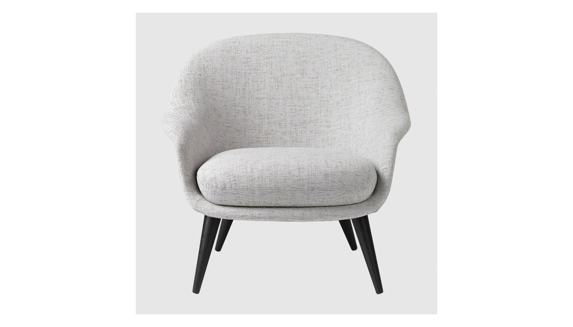 Bat Lounge Chair - Fully Upholstered, Low back, Wood base休闲椅