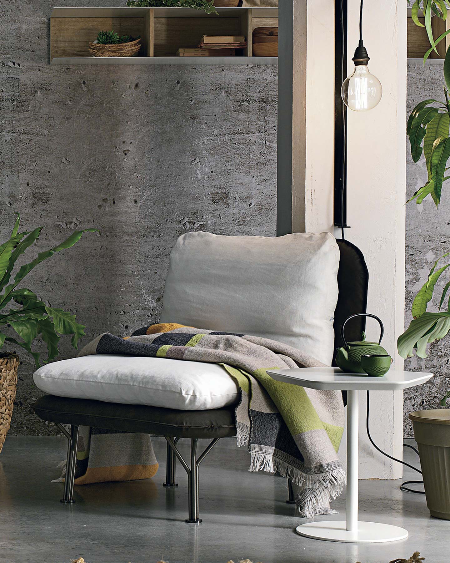 Gruppo TomasellaCARUSO边几