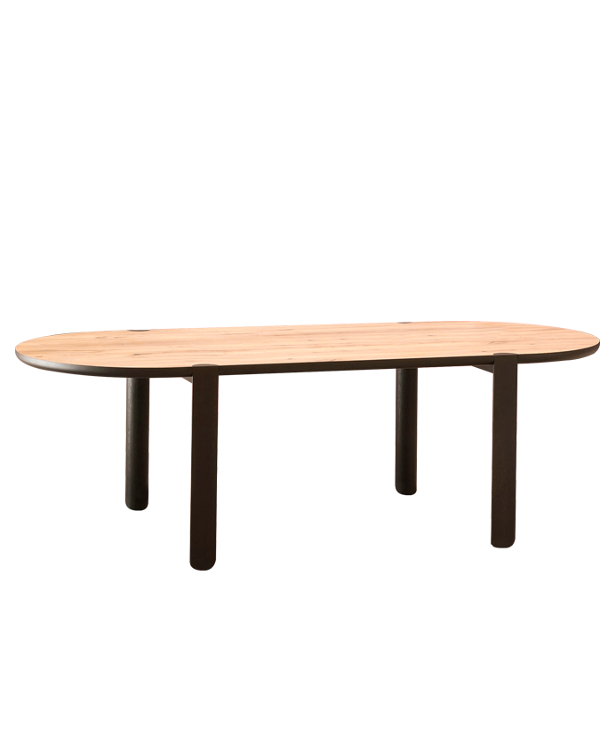 Ovo 长餐桌