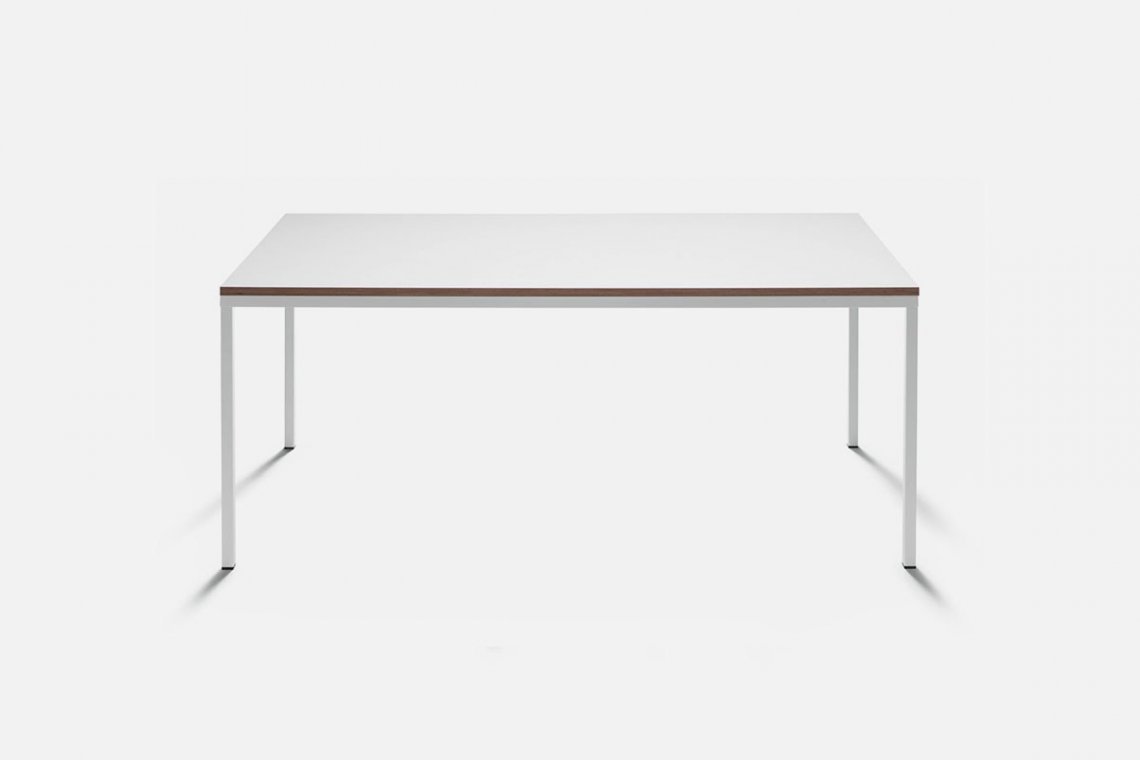Quadrato长餐桌